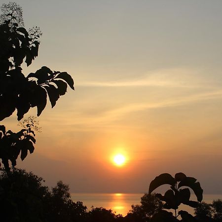 The Somayan Bungalows Batununggul Luaran gambar